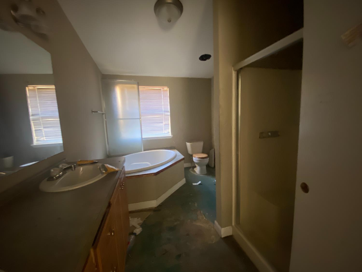 4498 Highway 49 S, Mariposa, CA 95338