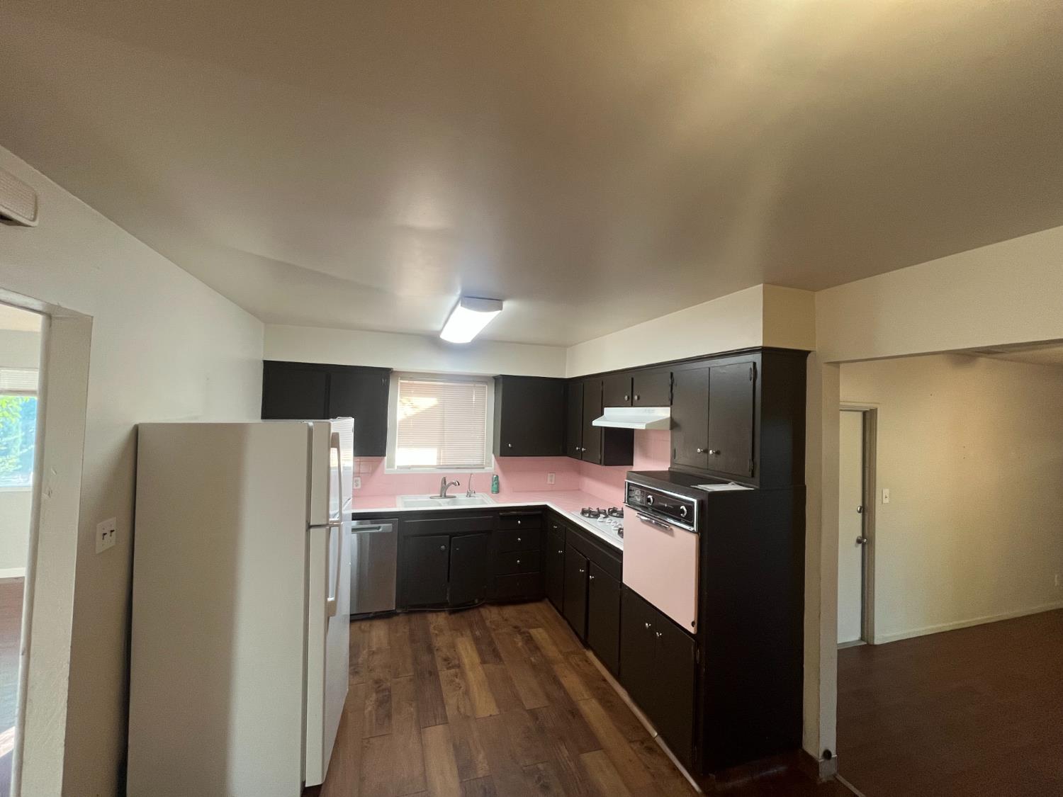 2524 Lind Ave, Clovis, CA 93612
