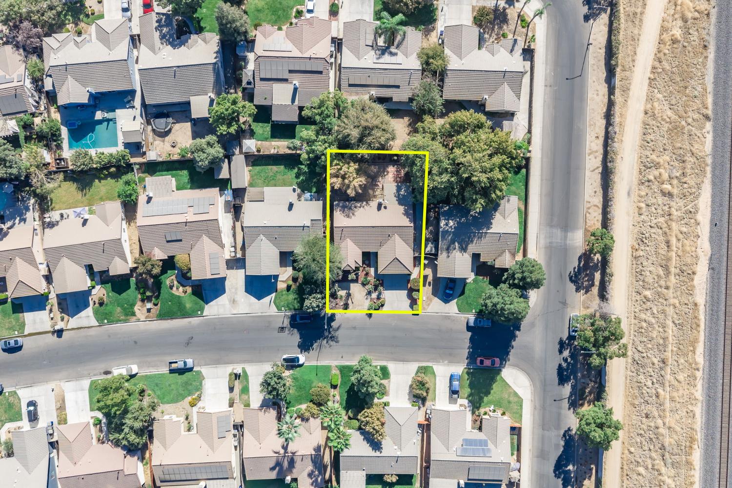 5438 N State St, Fresno, CA 93722