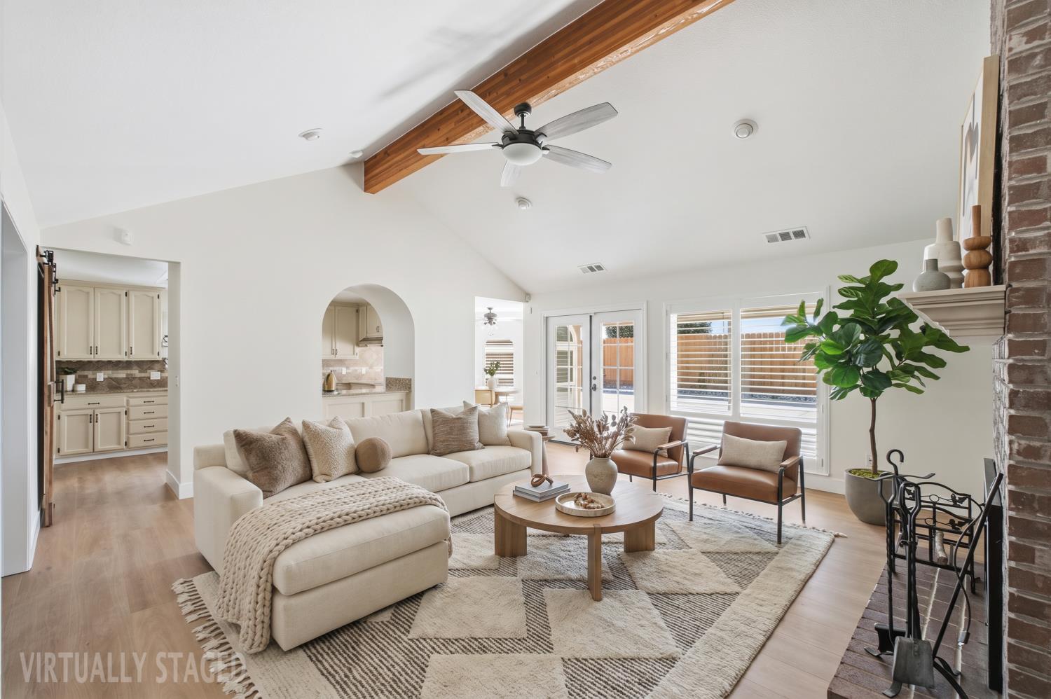 345 S Acacia Dr, Lemoore, CA 93245