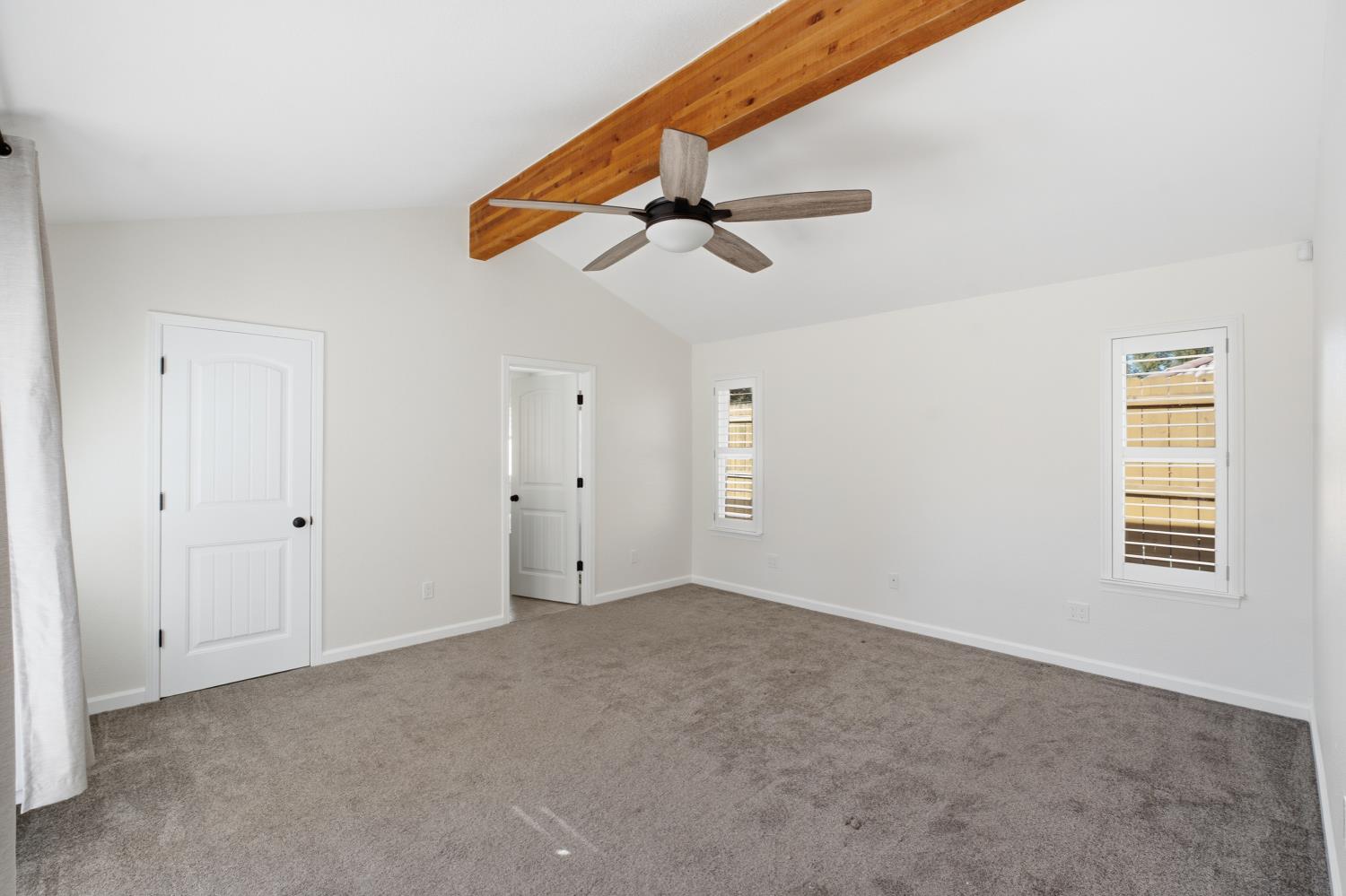 345 S Acacia Dr, Lemoore, CA 93245