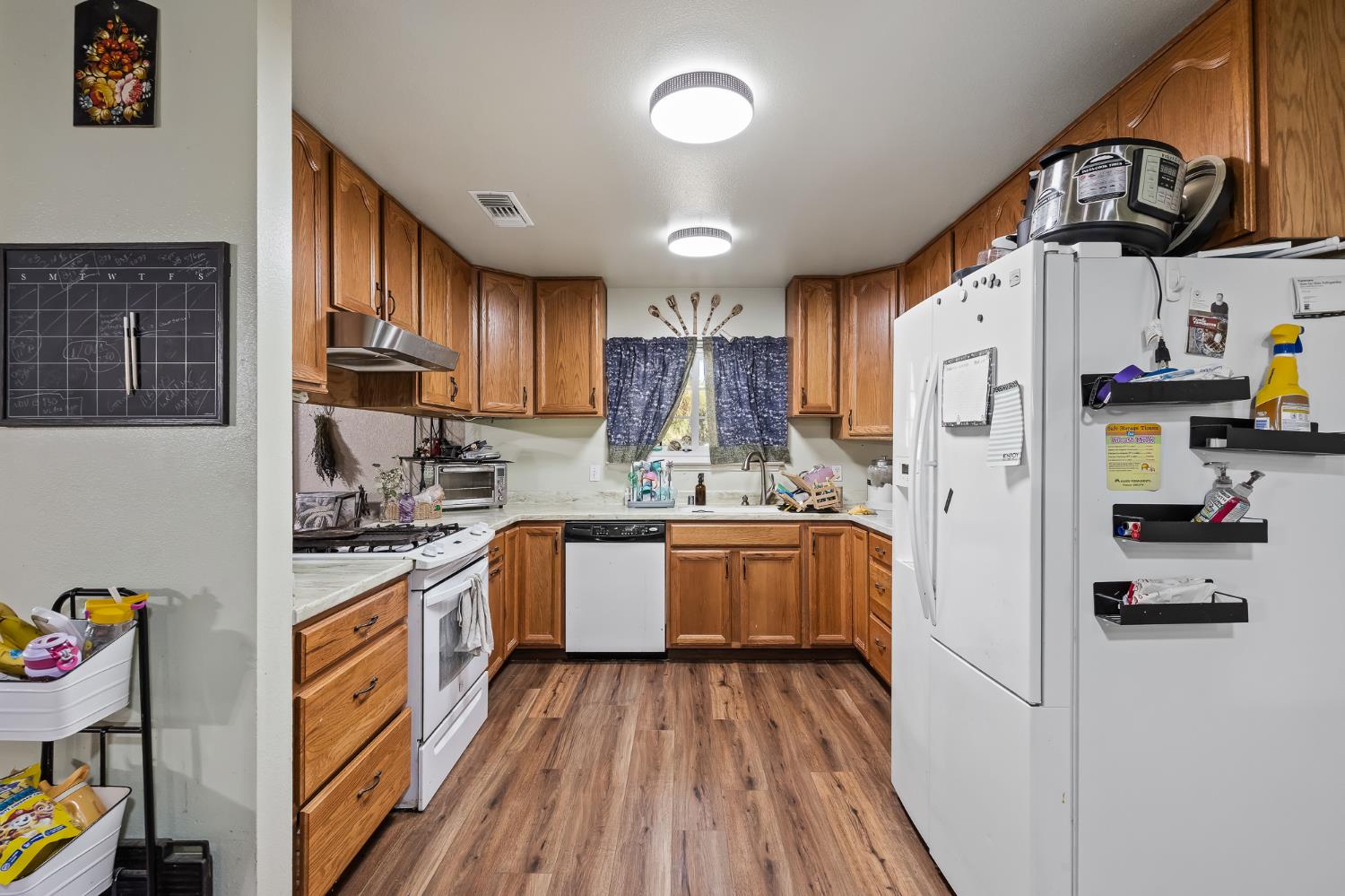 2347 N Ring Ave, Fresno, CA 93723