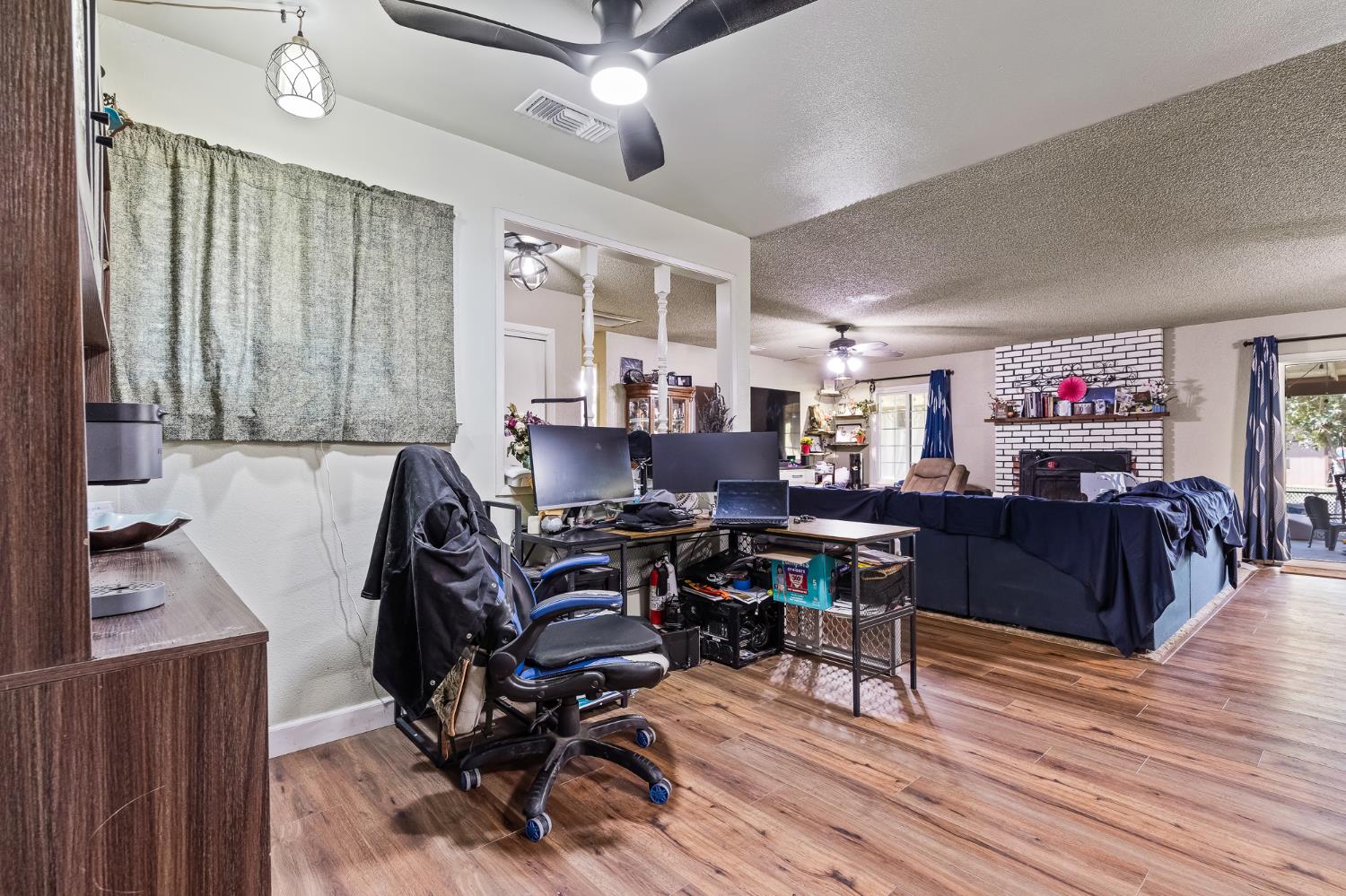 2347 N Ring Ave, Fresno, CA 93723