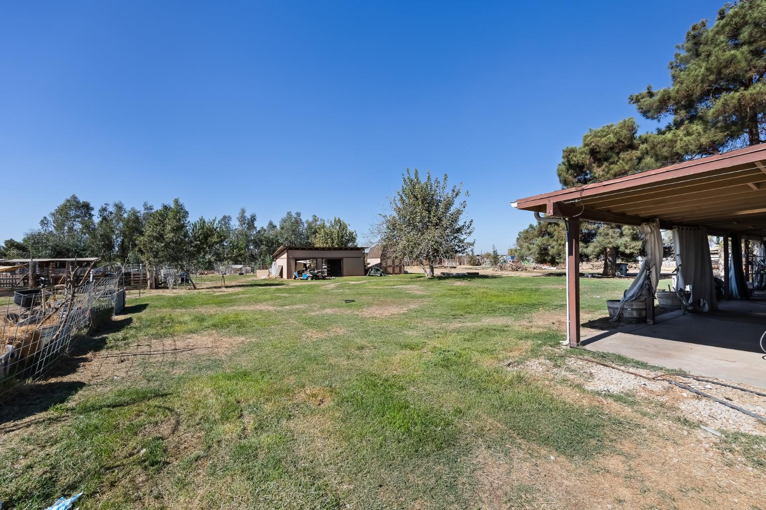 2347 N Ring Ave, Fresno, CA 93723