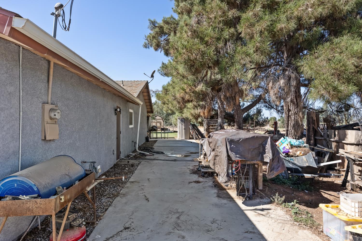 2347 N Ring Ave, Fresno, CA 93723