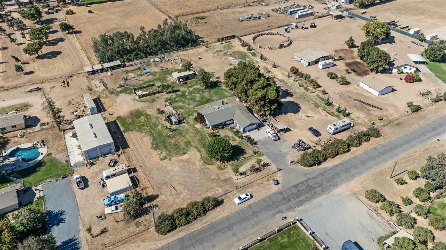 2347 N Ring Ave, Fresno, CA 93723