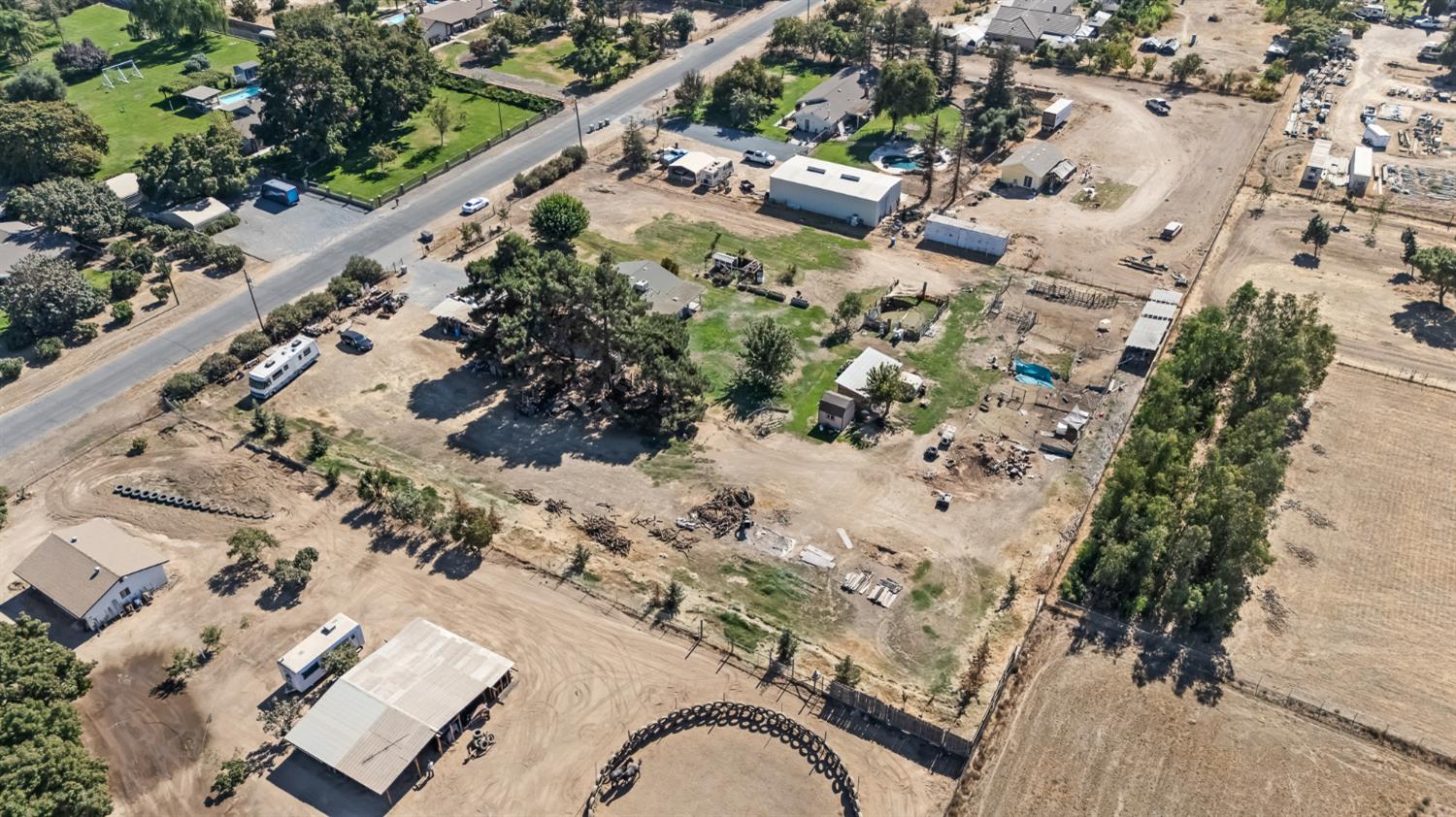 2347 N Ring Ave, Fresno, CA 93723