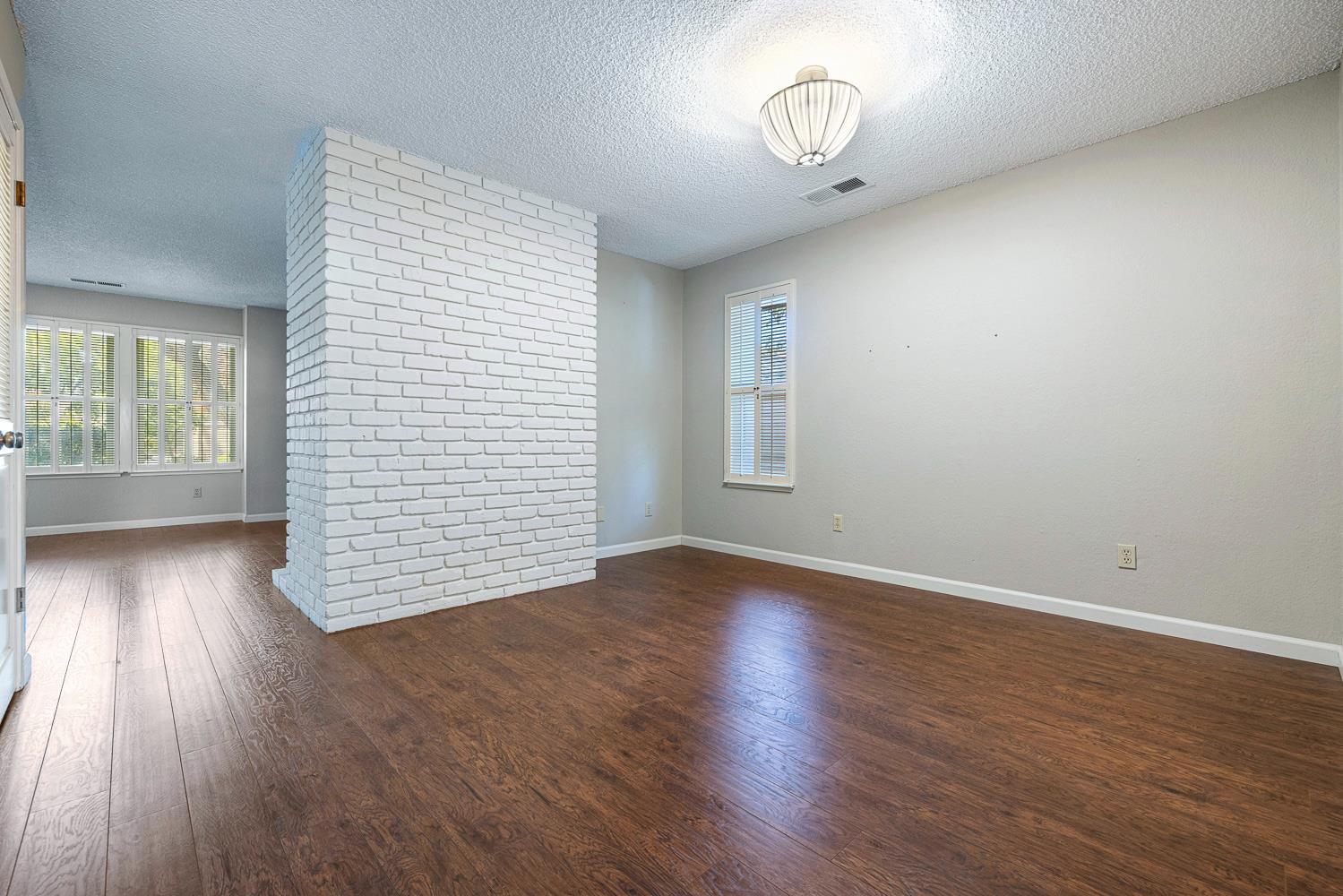 5086 N Forkner Ave, Fresno, CA 93711