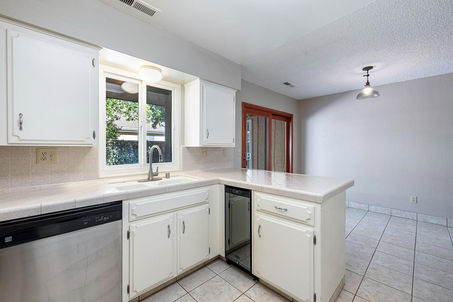 5086 N Forkner Ave, Fresno, CA 93711