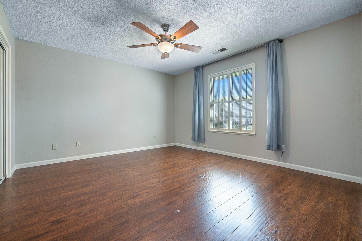 5086 N Forkner Ave, Fresno, CA 93711