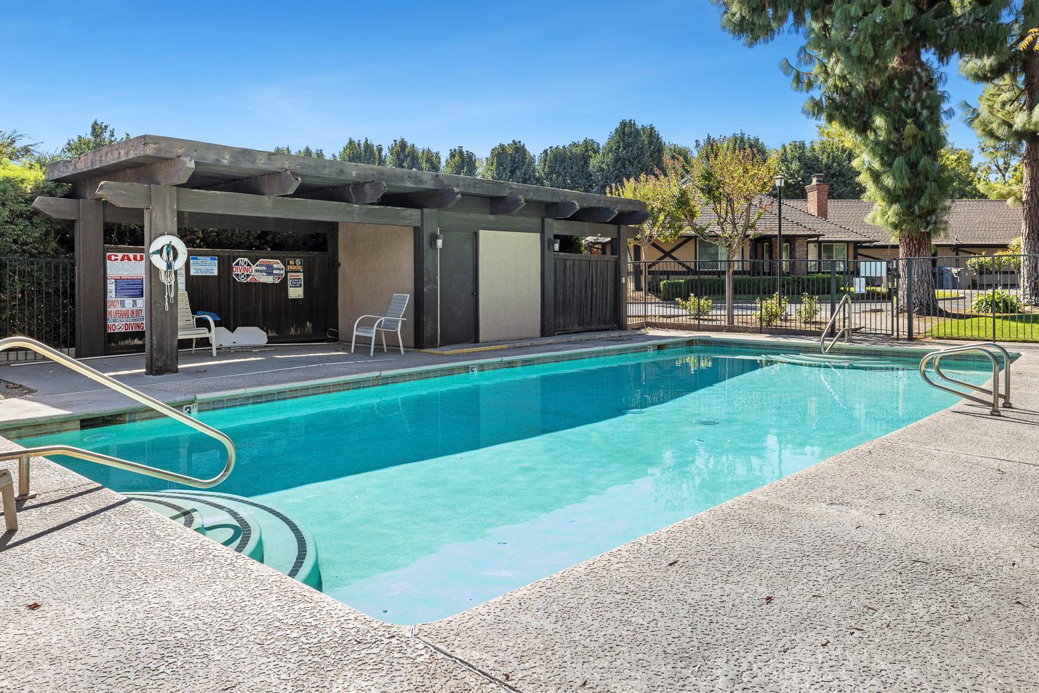 5086 N Forkner Ave, Fresno, CA 93711