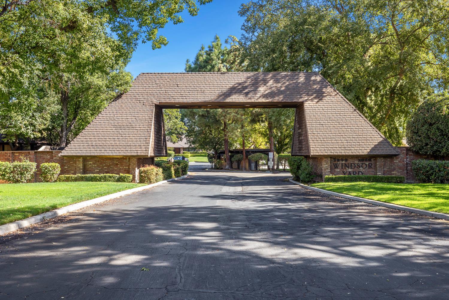5086 N Forkner Ave, Fresno, CA 93711