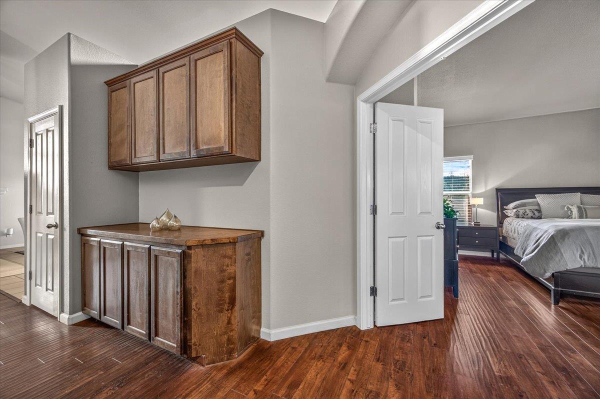 1190 E Carnoustie Ave, Fresno, CA 93730