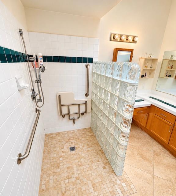 2173 E Ryan Ave, Fresno, CA 93720