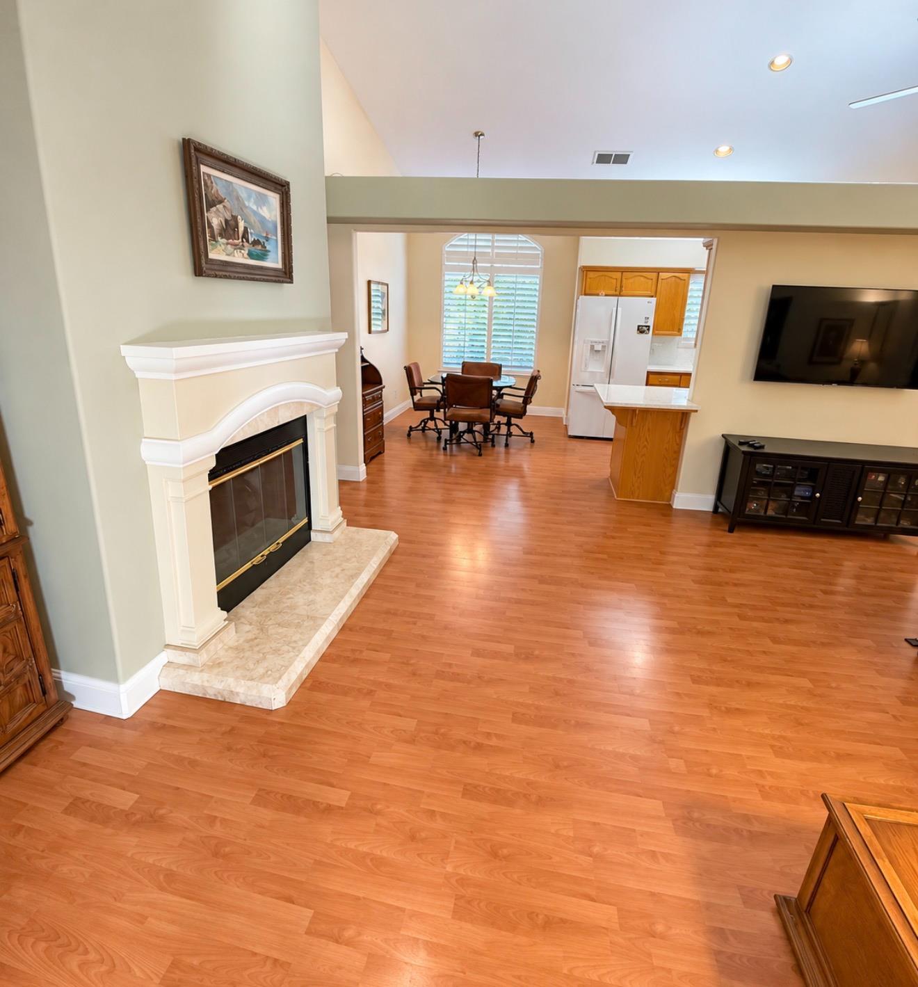 2173 E Ryan Ave, Fresno, CA 93720
