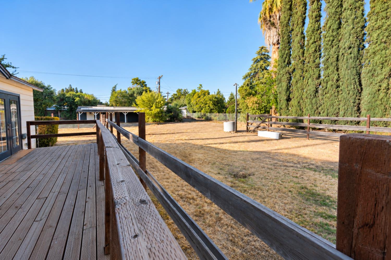 1718 S Inverness Way, Fresno, CA 93727