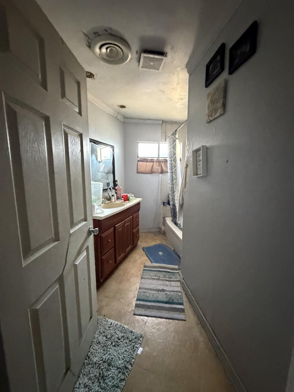 1639 N 6Th St, Fresno, CA 93703