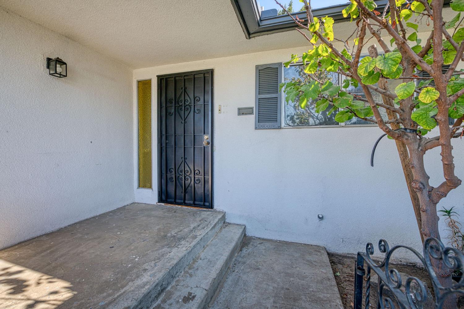 4118 N Ricewood Ave, Fresno, CA 93705