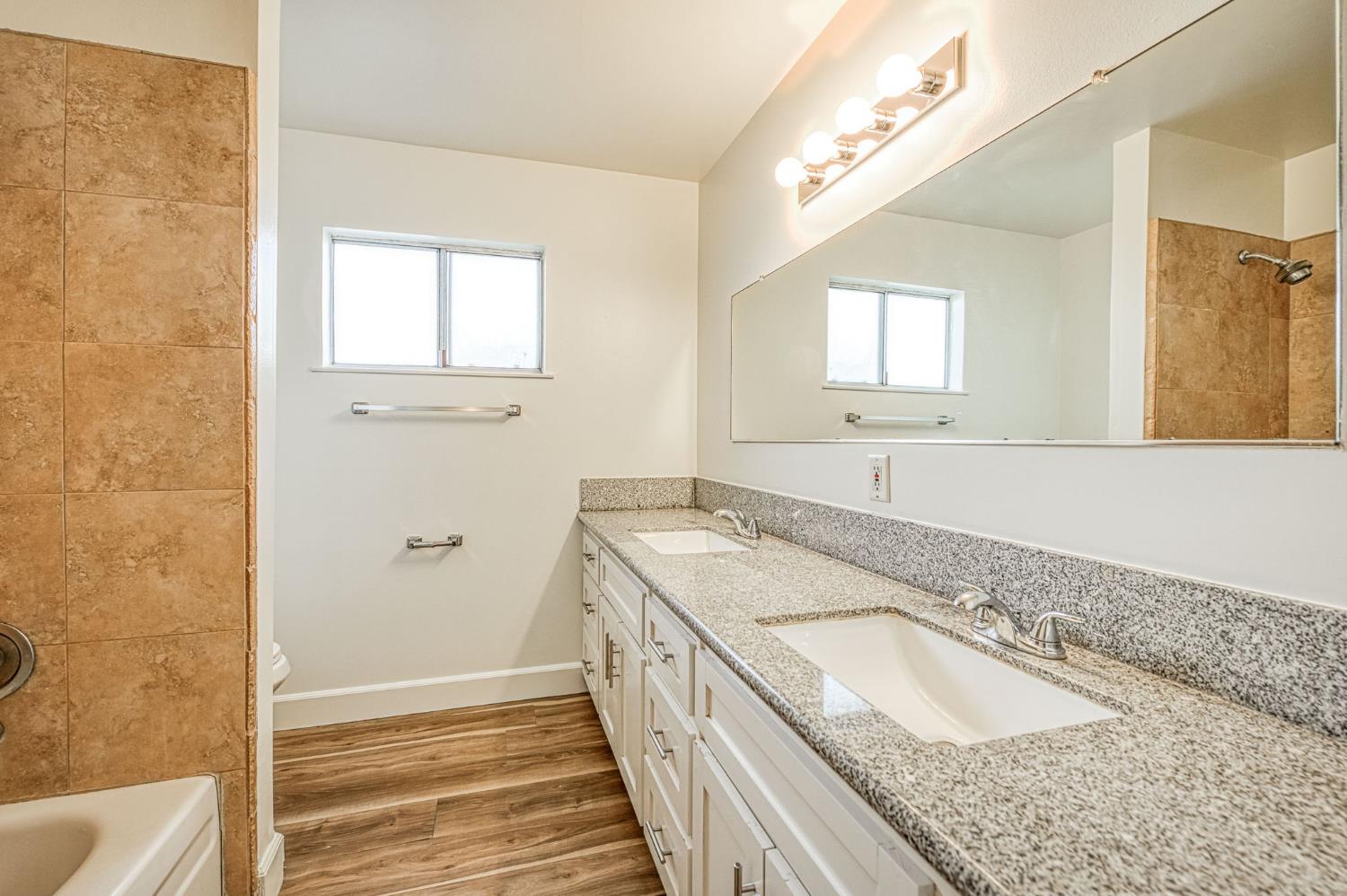 4118 N Ricewood Ave, Fresno, CA 93705