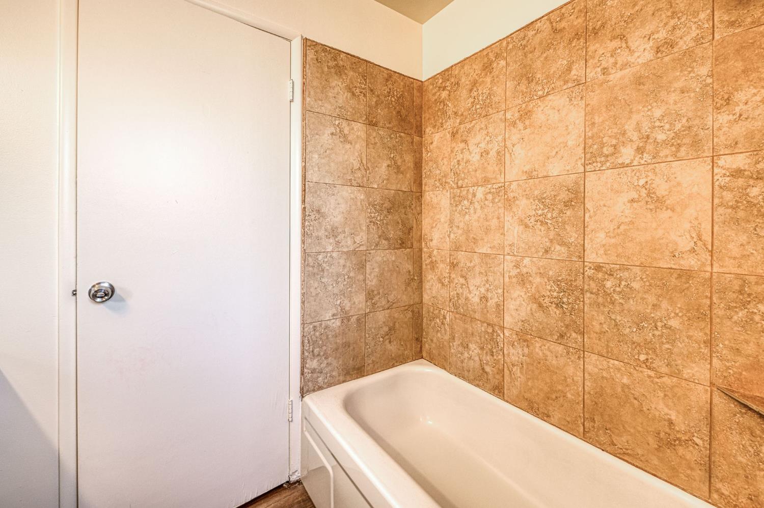4118 N Ricewood Ave, Fresno, CA 93705