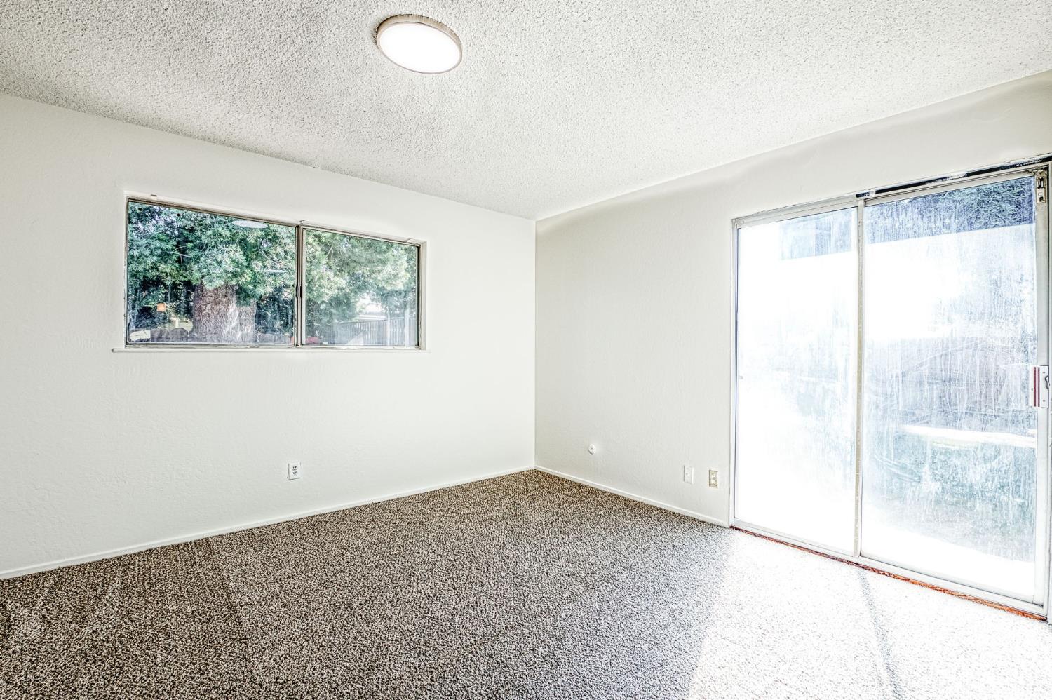 4118 N Ricewood Ave, Fresno, CA 93705
