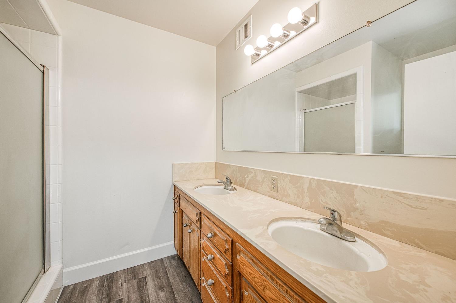 4118 N Ricewood Ave, Fresno, CA 93705