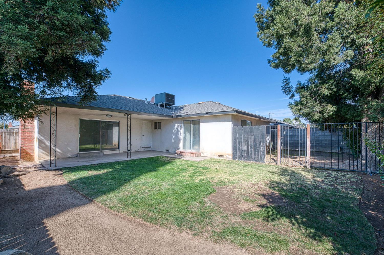 4118 N Ricewood Ave, Fresno, CA 93705