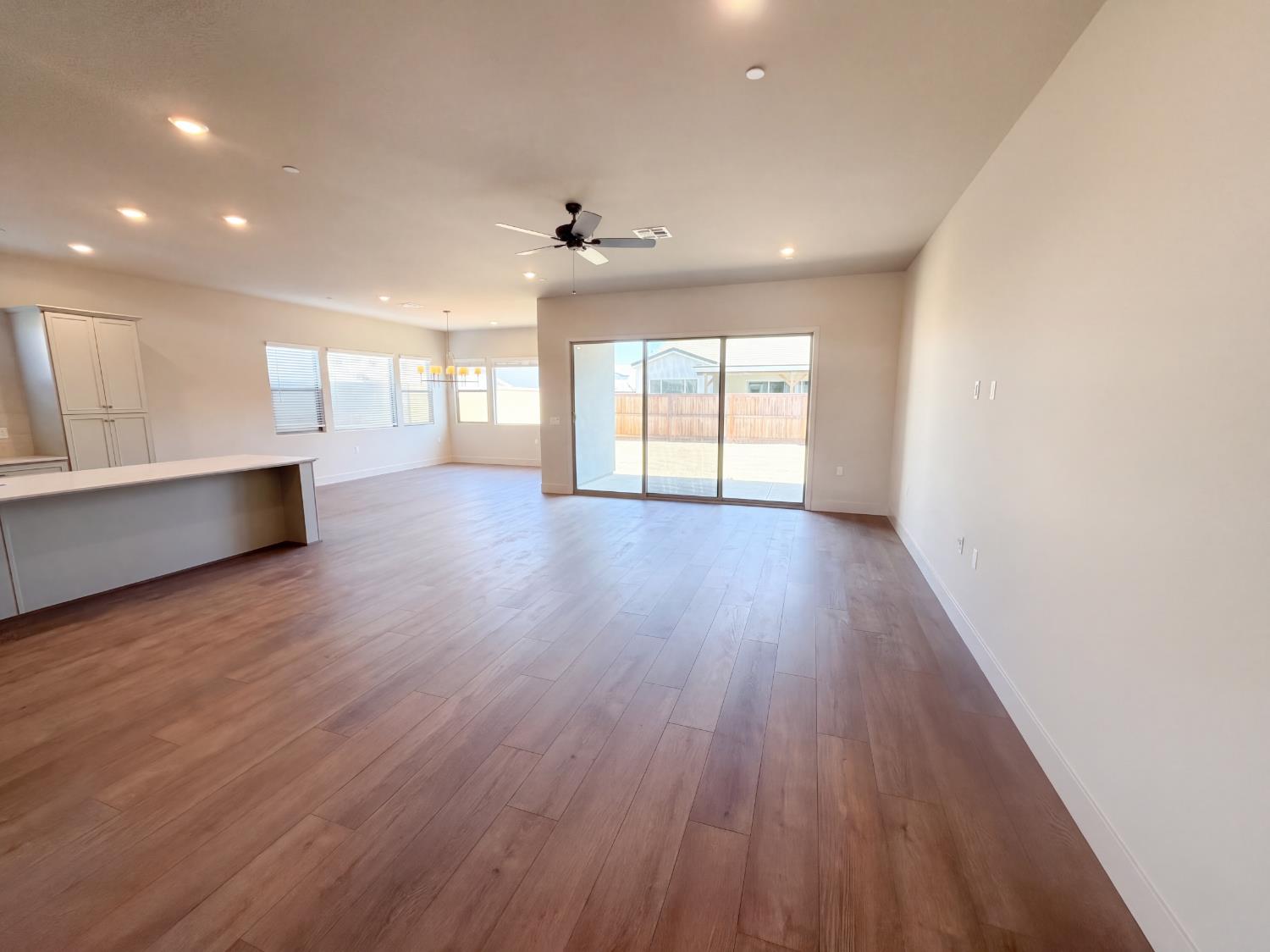 2287 N Marion Ave, Clovis, CA 93619
