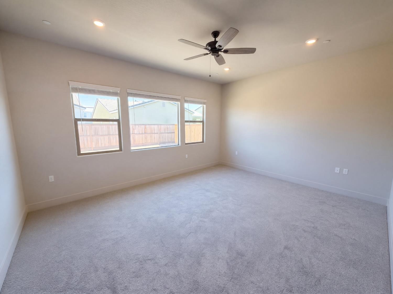 2287 N Marion Ave, Clovis, CA 93619
