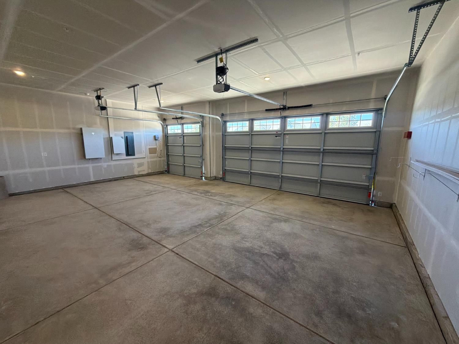2287 N Marion Ave, Clovis, CA 93619
