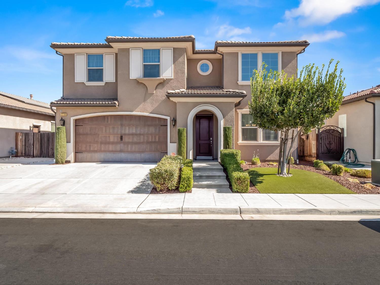 2710 N Laverne Ave, Fresno, CA 93727