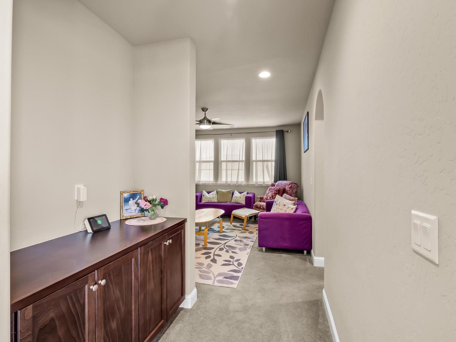 2710 N Laverne Ave, Fresno, CA 93727