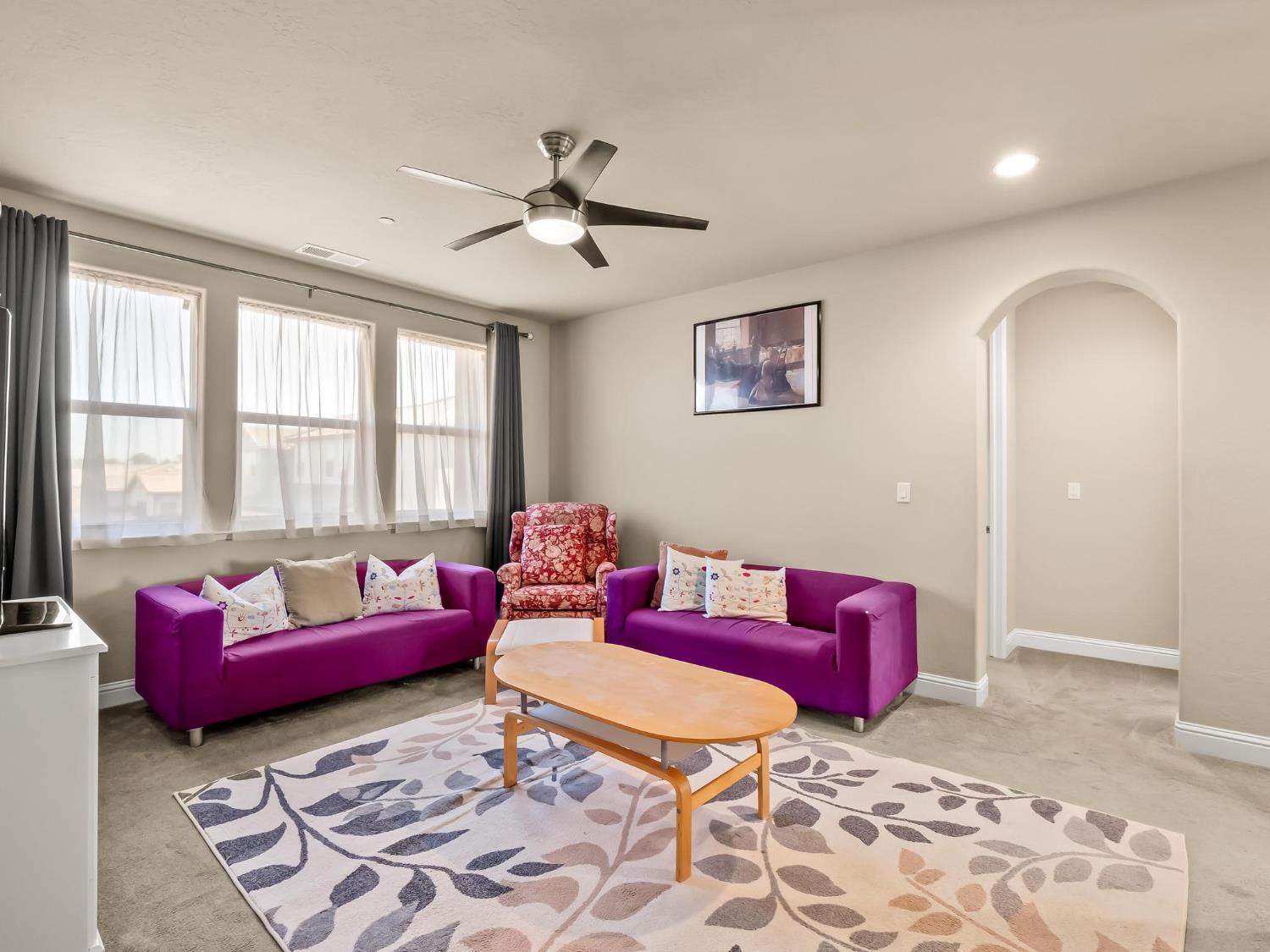 2710 N Laverne Ave, Fresno, CA 93727