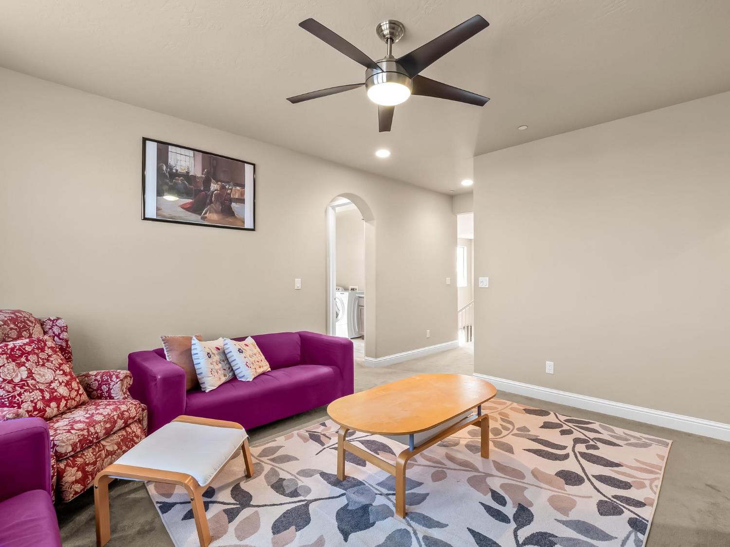 2710 N Laverne Ave, Fresno, CA 93727