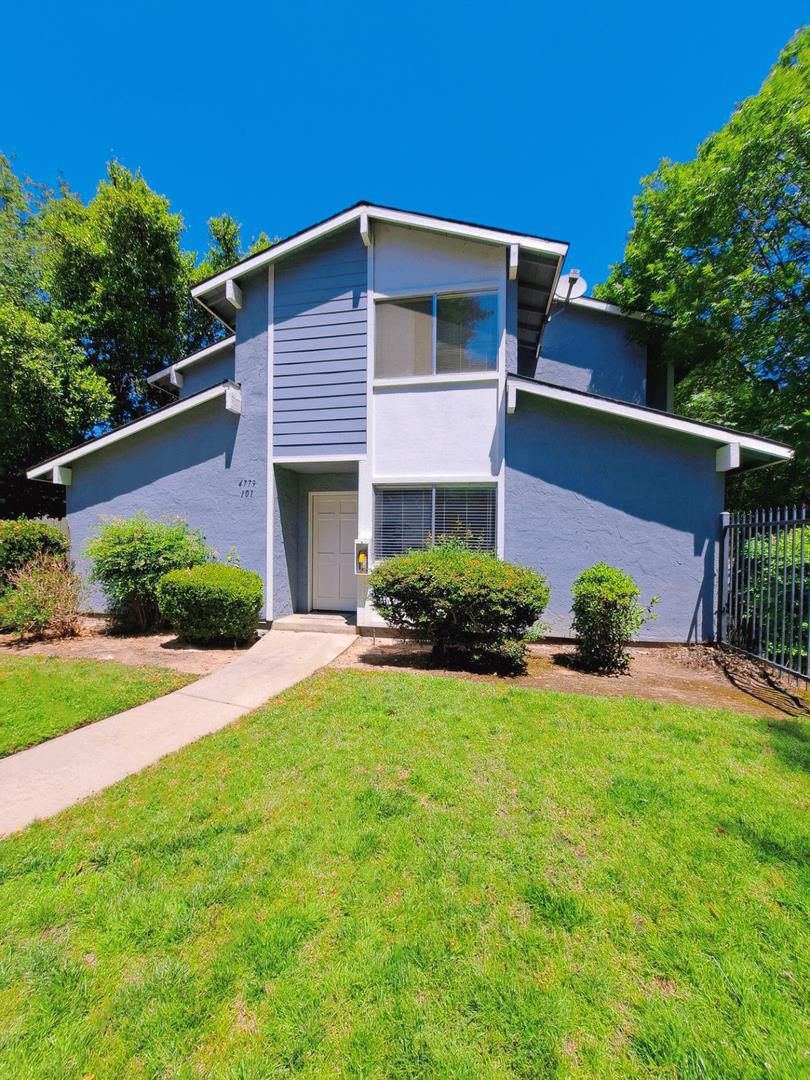 4779 N Cedar Ave #101, Fresno, CA 93726