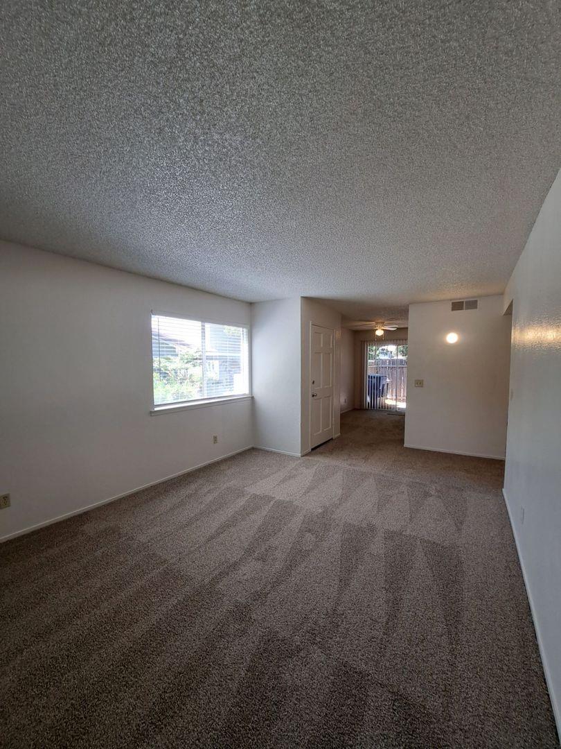 4779 N Cedar Ave #101, Fresno, CA 93726