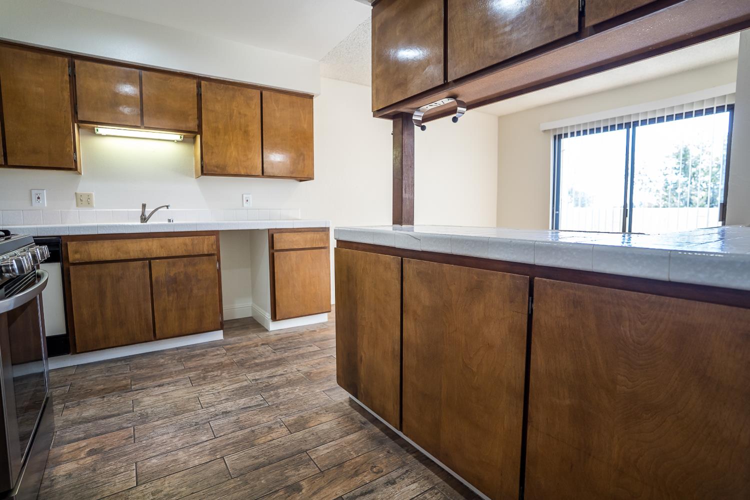 4919 N Millbrook Ave #207, Fresno, CA 93726