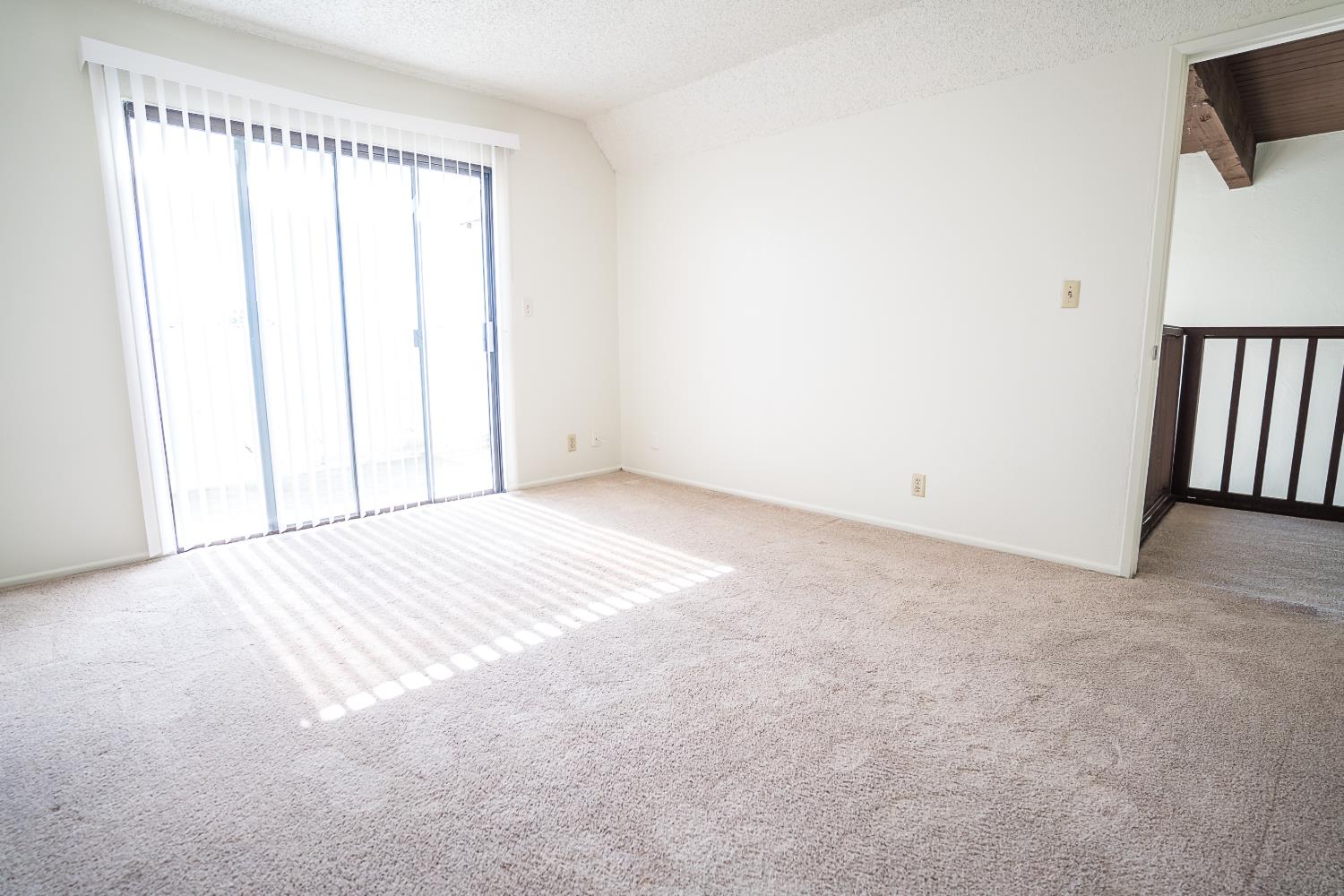 4919 N Millbrook Ave #207, Fresno, CA 93726