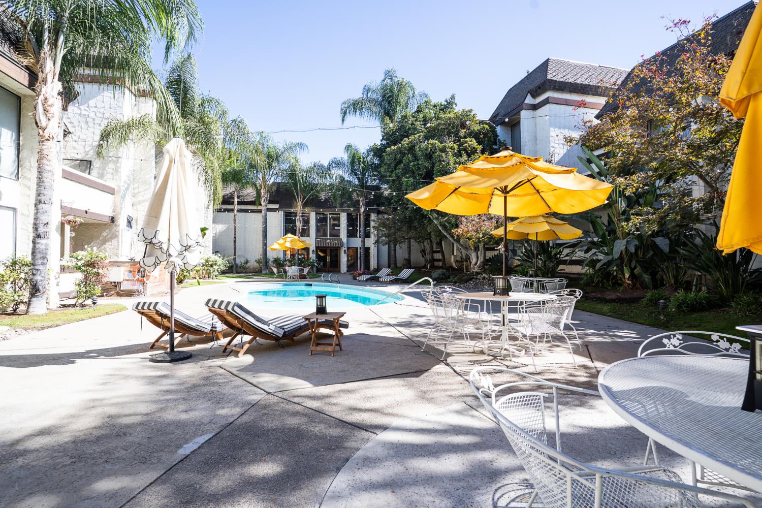 4919 N Millbrook Ave #207, Fresno, CA 93726