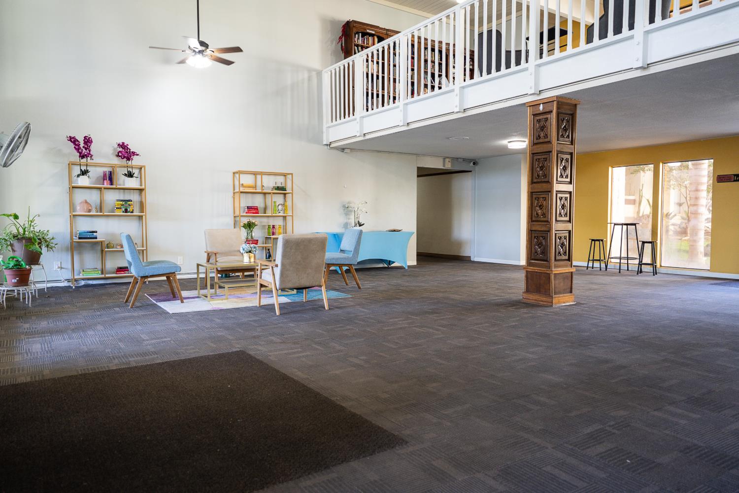 4919 N Millbrook Ave #207, Fresno, CA 93726