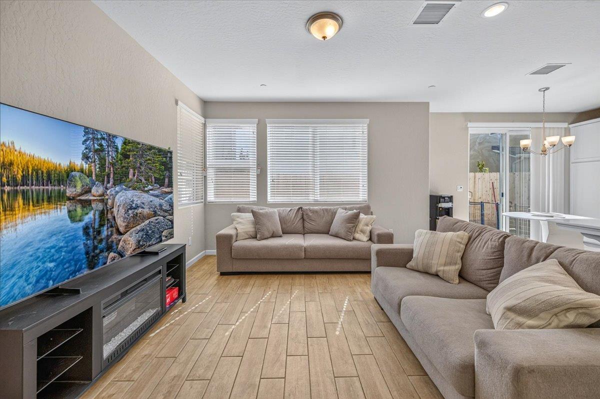 1118 N Elevations Way W, Madera, CA 93636