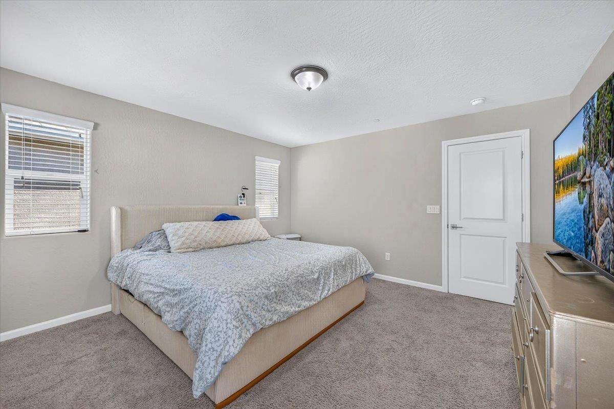 1118 N Elevations Way W, Madera, CA 93636