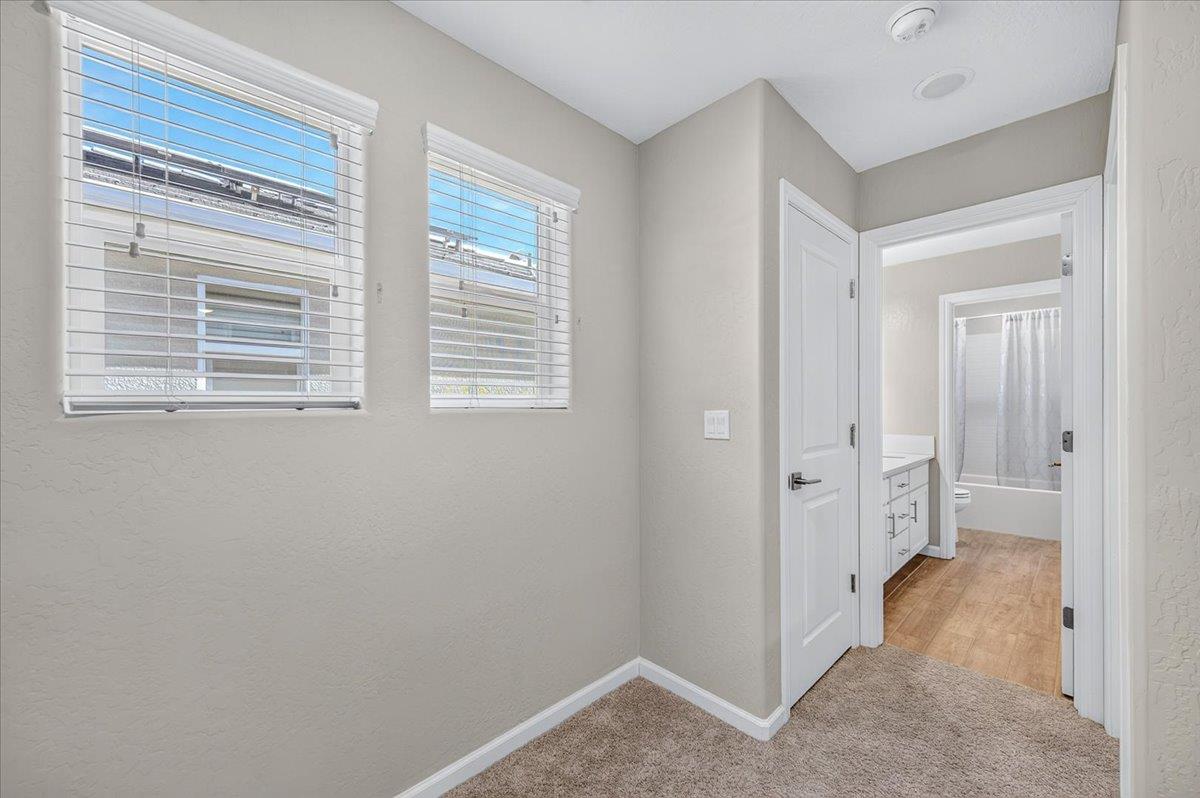 1118 N Elevations Way W, Madera, CA 93636