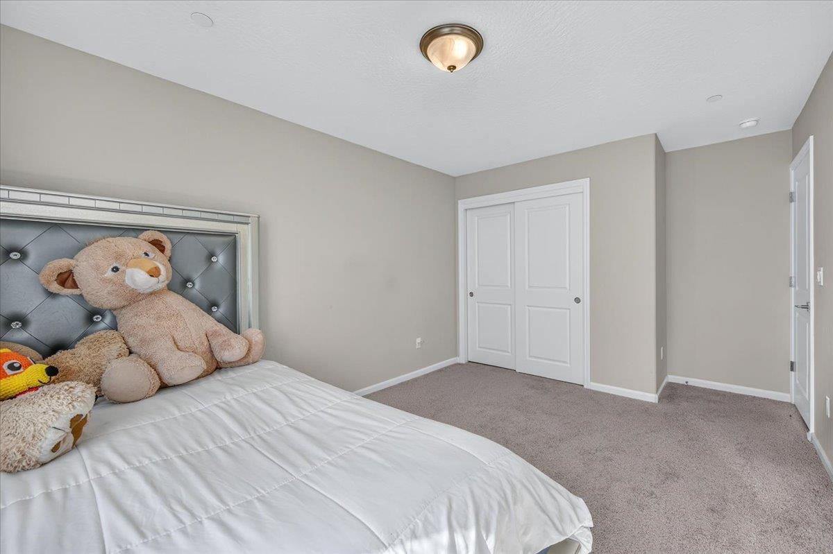 1118 N Elevations Way W, Madera, CA 93636