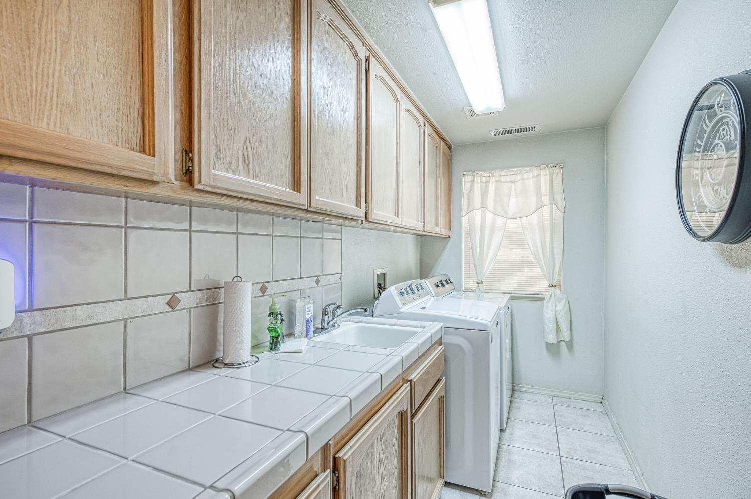 18891 Varden Dr, Madera, CA 93638