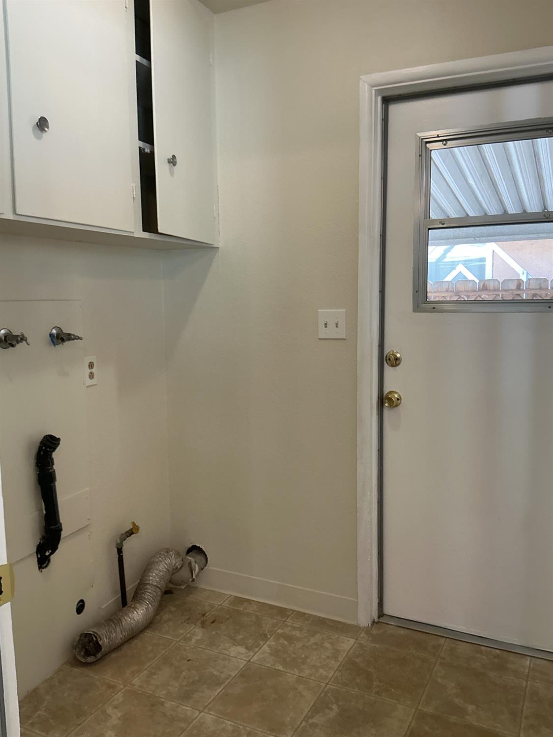 2902 N Fisher St, Fresno, CA 93703