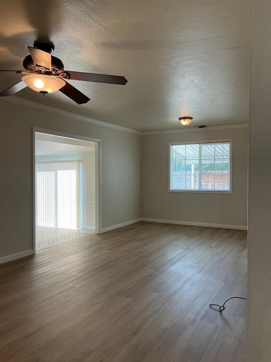 2902 N Fisher St, Fresno, CA 93703