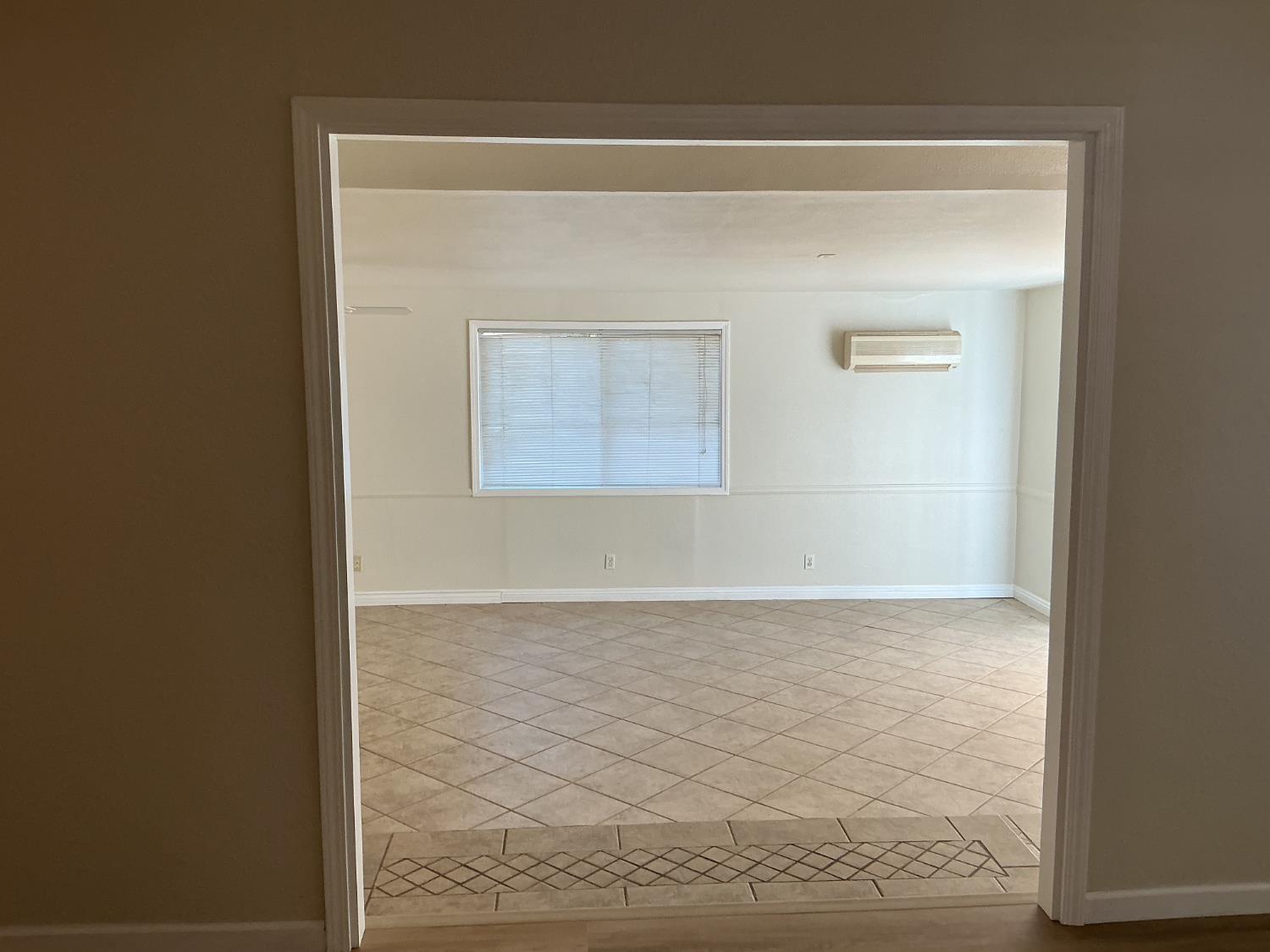 2902 N Fisher St, Fresno, CA 93703