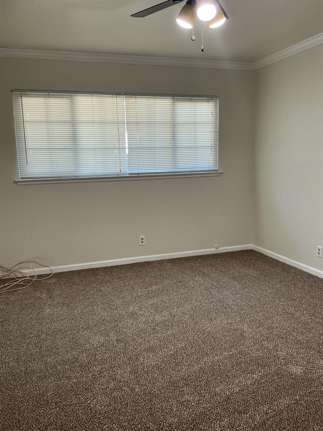 2902 N Fisher St, Fresno, CA 93703