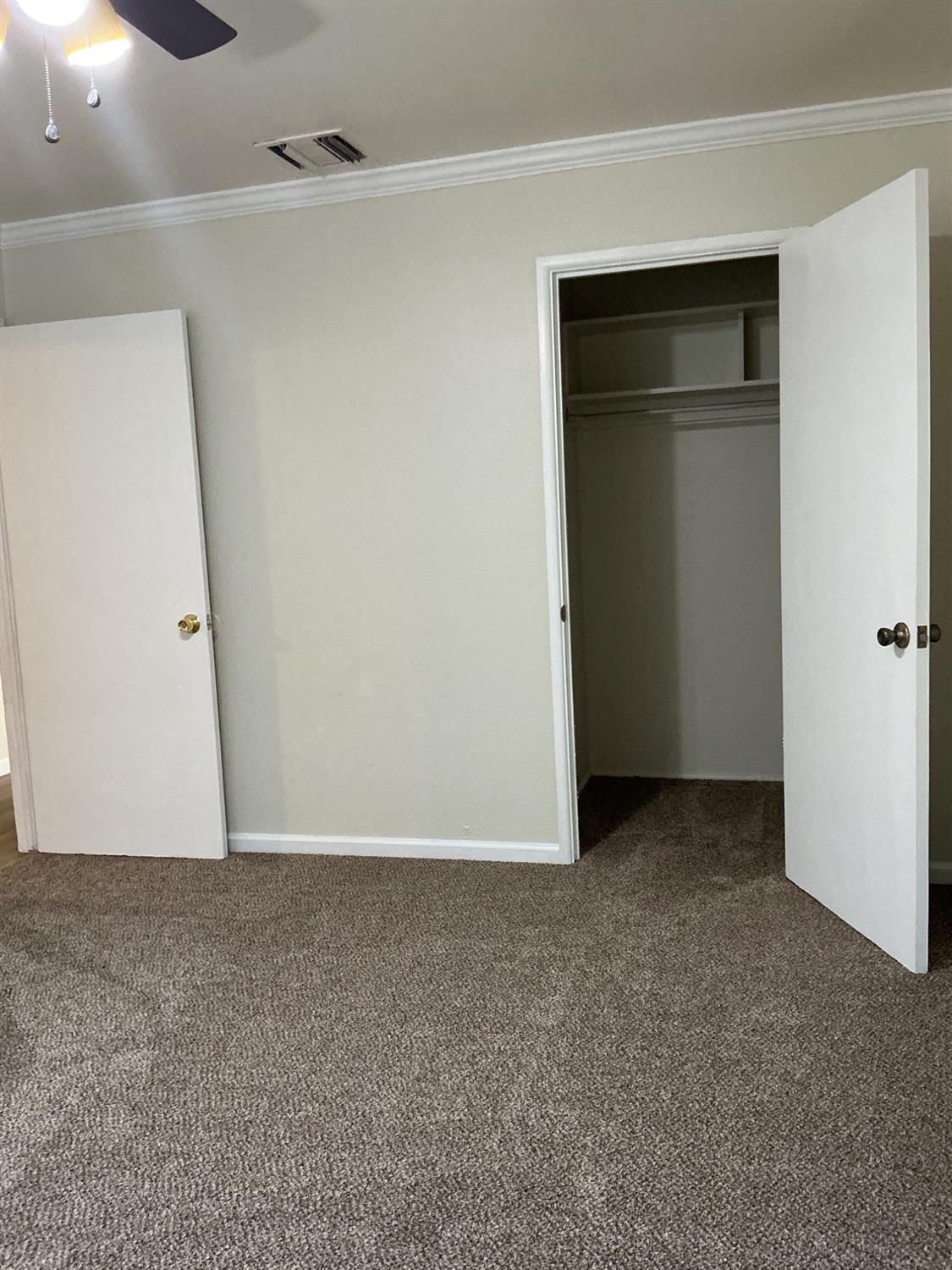 2902 N Fisher St, Fresno, CA 93703